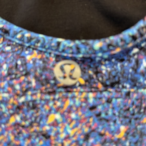 Lulu sports bra - Picture 4 of 5